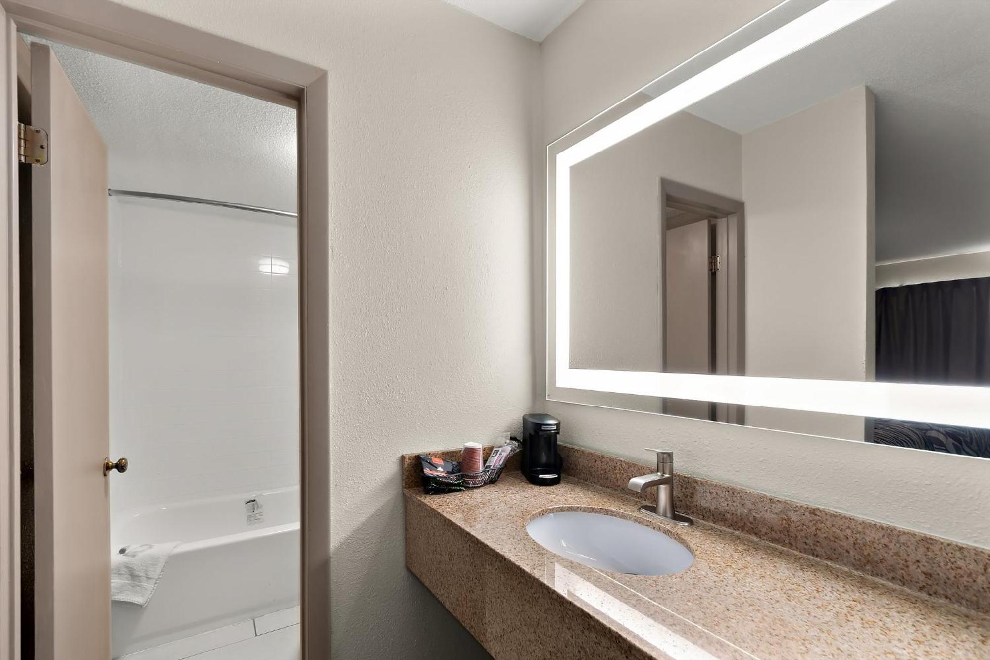 Red Roof Inn Winchester, Va Екстериор снимка